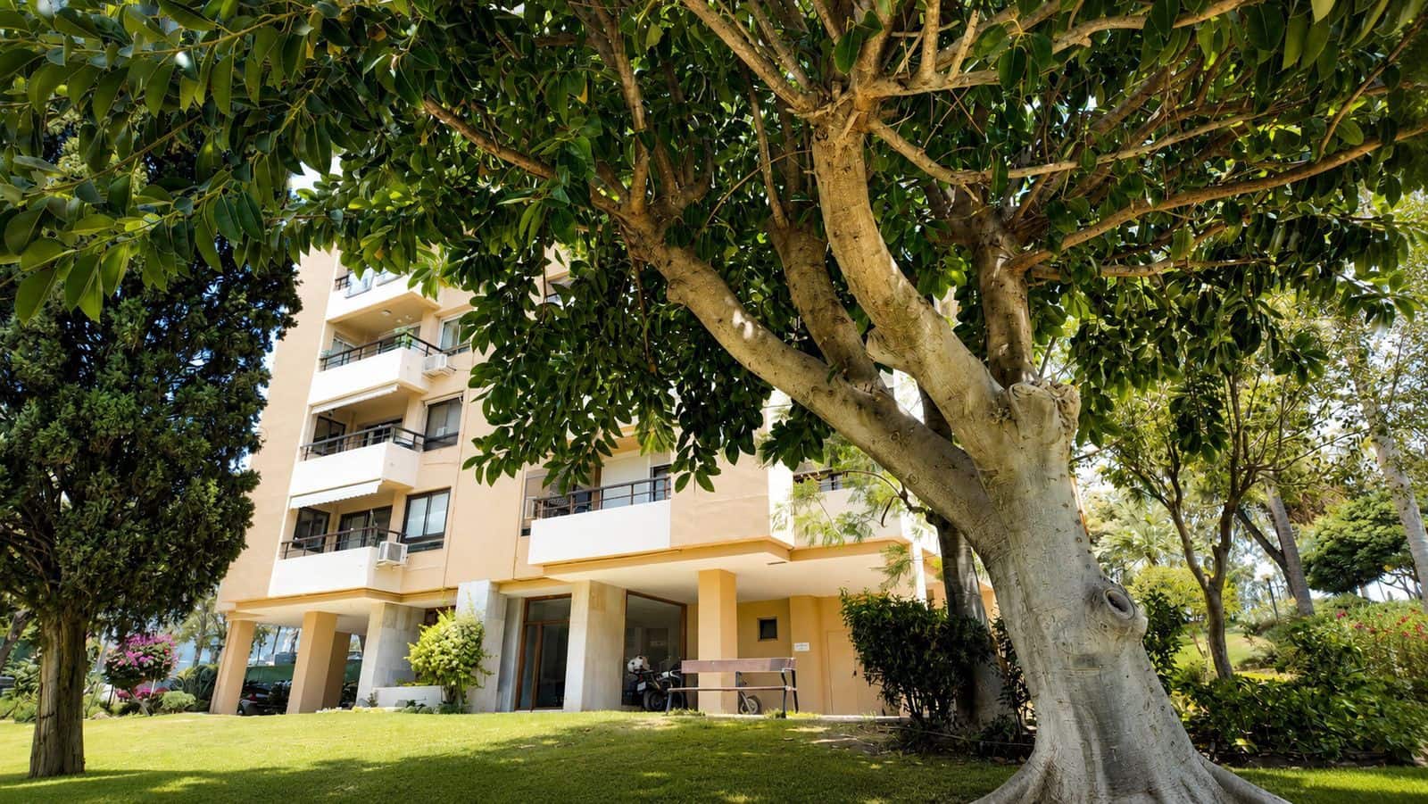 2 soverom Leilighet til salgs i Nueva Andalucia - € 450 000 (Ref: 10020541)