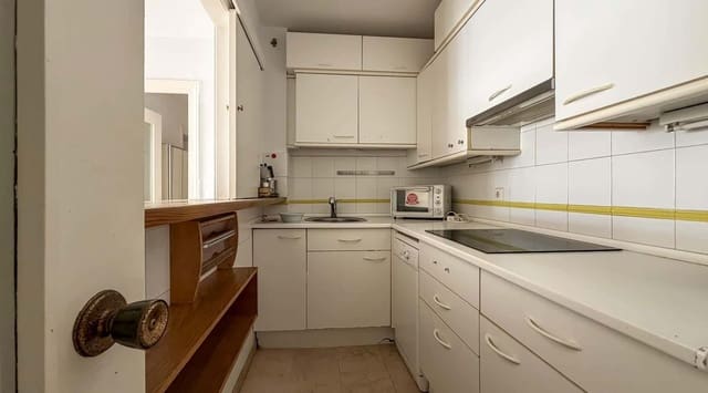 2 bedroom Apartment for sale in Marbella - € 425,000 (Ref: 10020545)