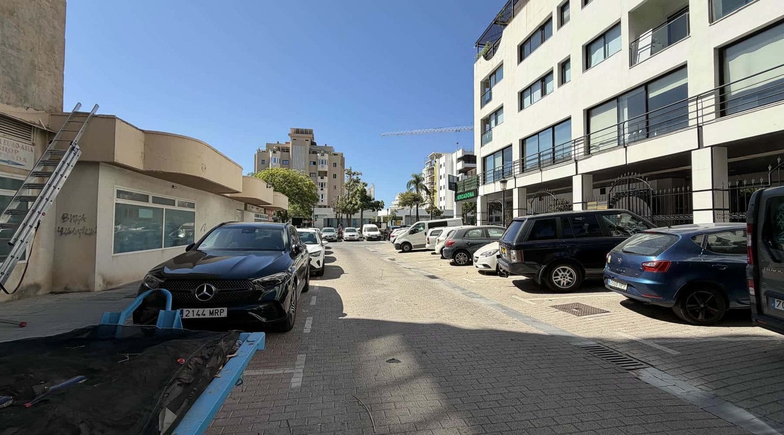 2 bedroom Apartment for sale in Marbella - € 425,000 (Ref: 10020545)