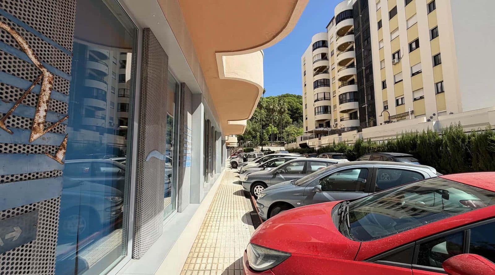 2 bedroom Apartment for sale in Marbella - € 425,000 (Ref: 10020545)