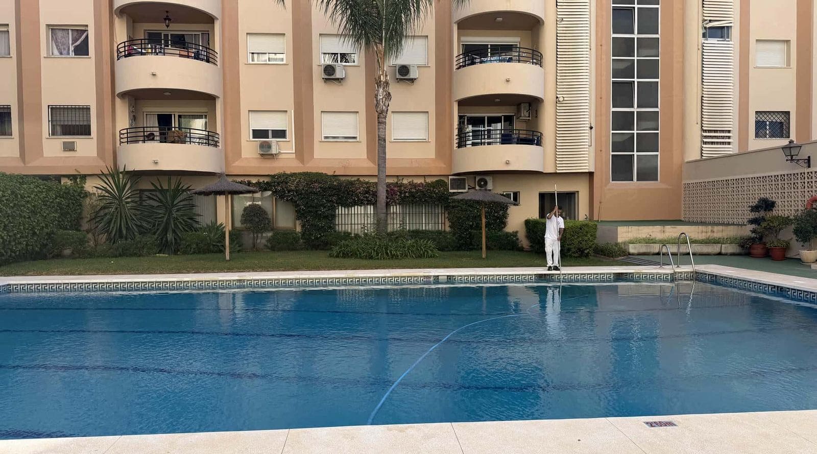 2 bedroom Apartment for sale in Marbella - € 425,000 (Ref: 10020545)