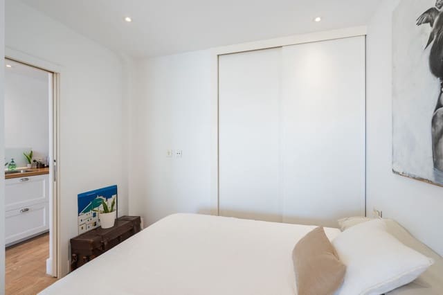 1 bedroom Apartment for sale in Puerto Banus, Marbella - € 749,000 (Ref: 10020546)
