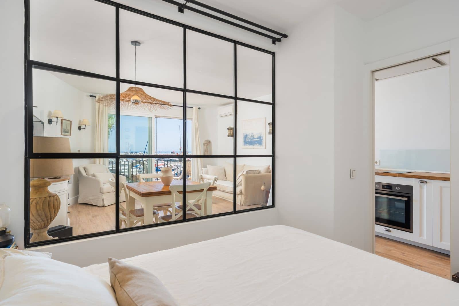 1 bedroom Apartment for sale in Puerto Banus - € 749,000 (Ref: 10020546)