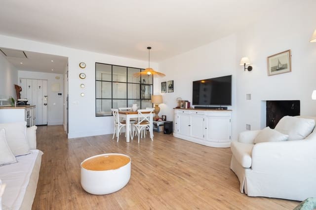 1 bedroom Apartment for sale in Puerto Banus, Marbella - € 749,000 (Ref: 10020546)