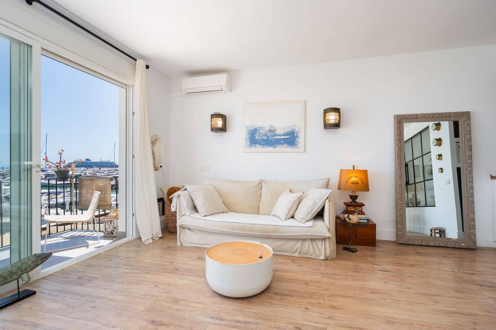 1 bedroom Apartment for sale in Puerto Banus - € 749,000 (Ref: 10020546)