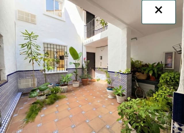 2 soveværelse Lejlighed til salg i Puerto Banus, Marbella - € 549.000 (Ref: 10020547)