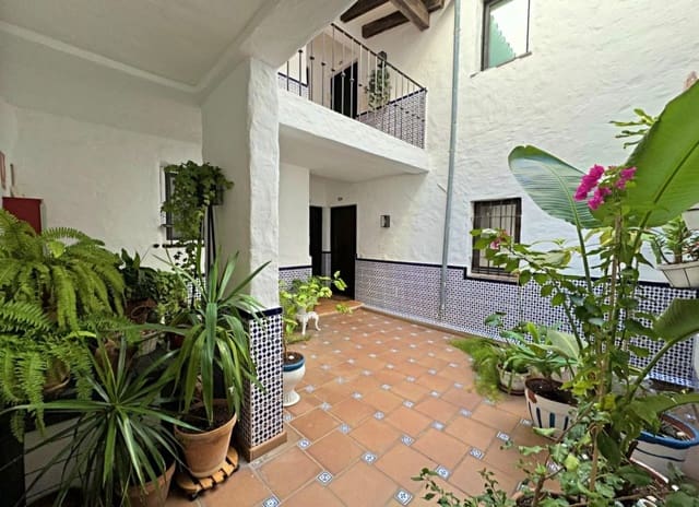 2 soveværelse Lejlighed til salg i Puerto Banus, Marbella - € 549.000 (Ref: 10020547)