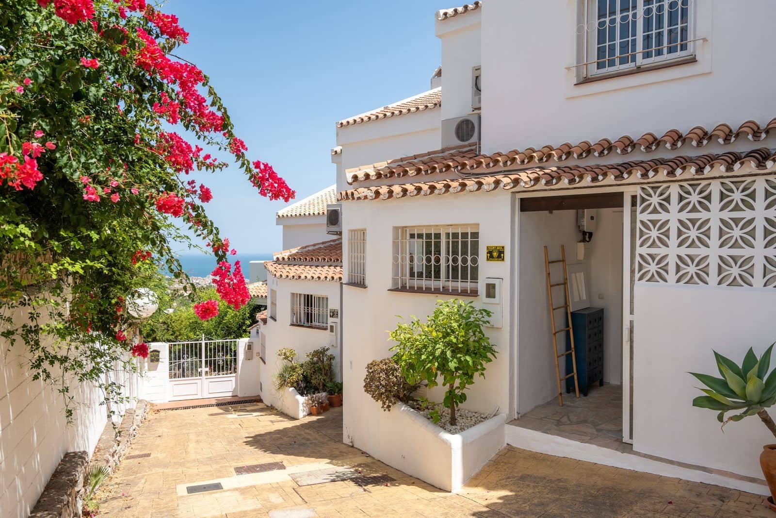5 bedroom Townhouse for sale in Benalmadena - € 695,000 (Ref: 10020548)