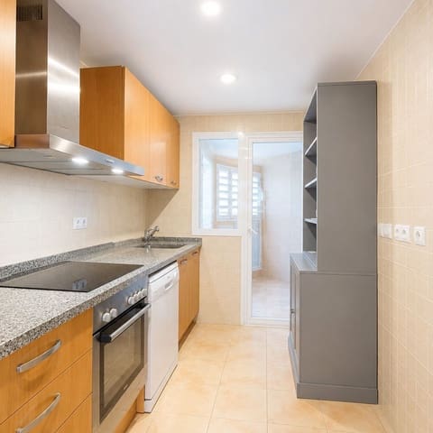 3 soveværelse Lejlighed til salg i Los Arqueros, Benahavís - € 459.000 (Ref: 10020551)