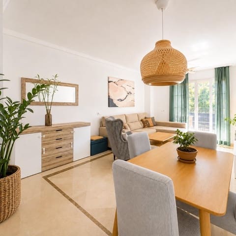3 soveværelse Lejlighed til salg i Los Arqueros, Benahavís - € 459.000 (Ref: 10020551)