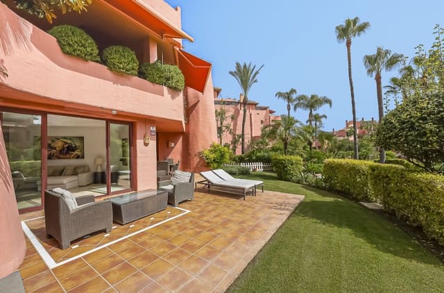 2 quarto Apartamento para venda em Guadalmansa, Estepona - 895 000 € (Ref: 10020553)