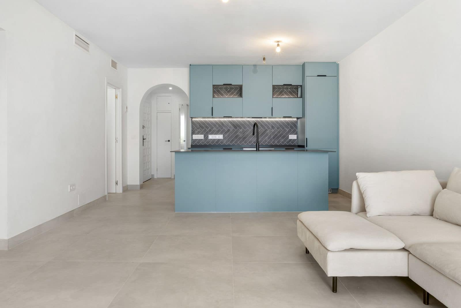 3 sypialnia Apartament na sprzedaż w Nueva Andalucia - 875 000 € (Ref: 10020557)