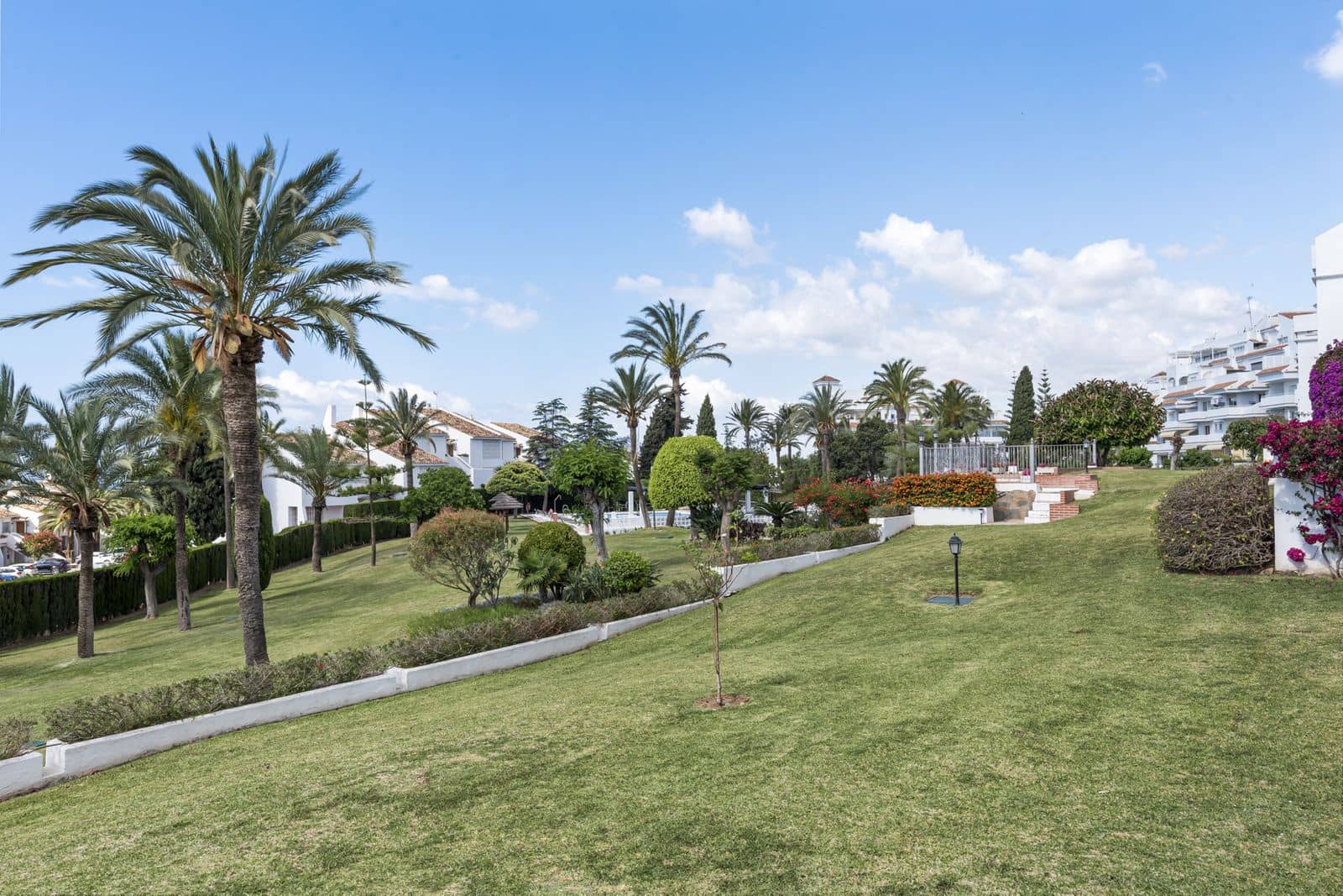 3 sypialnia Apartament na sprzedaż w Nueva Andalucia - 875 000 € (Ref: 10020557)