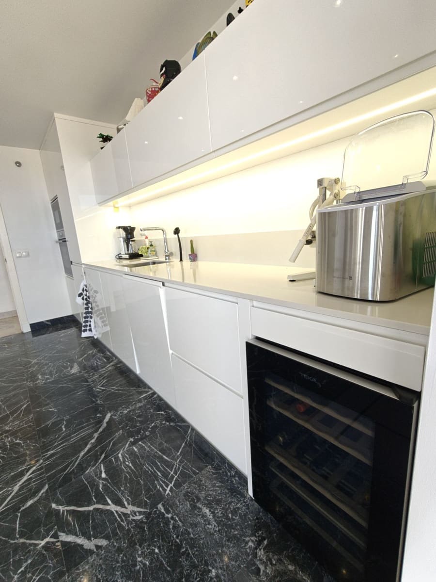 3 bedroom Penthouse for sale in Benalmadena Costa - € 675,000 (Ref: 10020558)