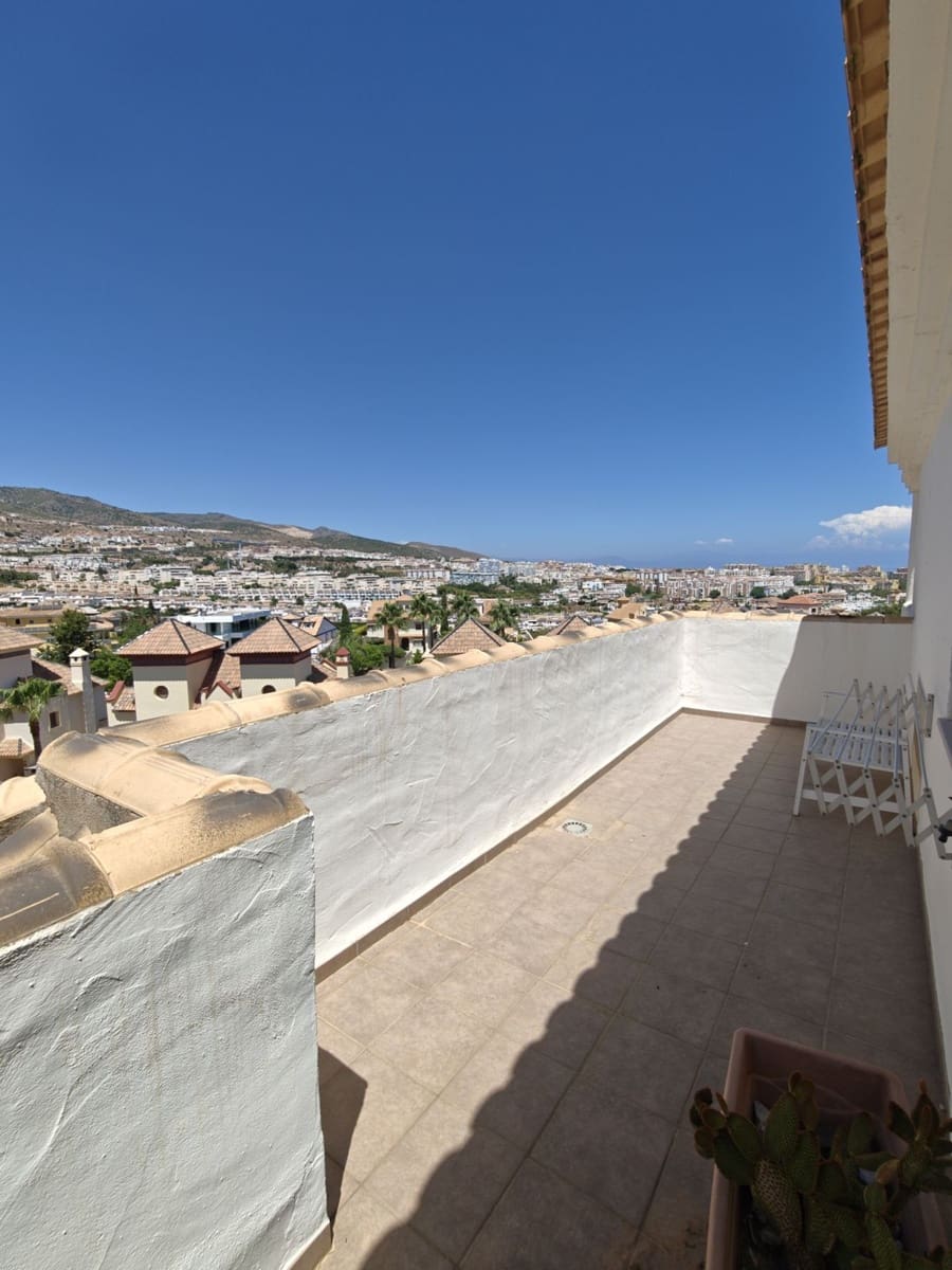 3 bedroom Penthouse for sale in Benalmadena Costa - € 675,000 (Ref: 10020558)