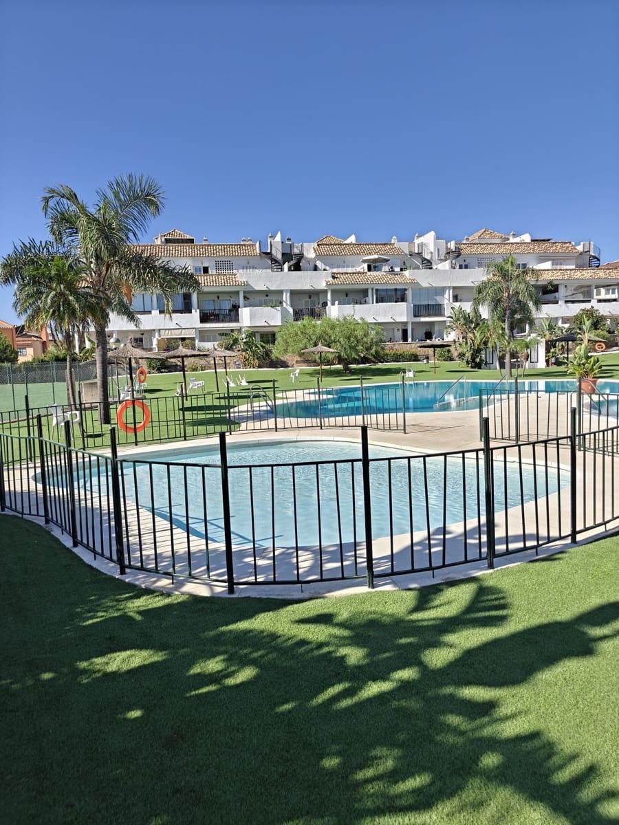 3 bedroom Penthouse for sale in Benalmadena Costa - € 675,000 (Ref: 10020558)
