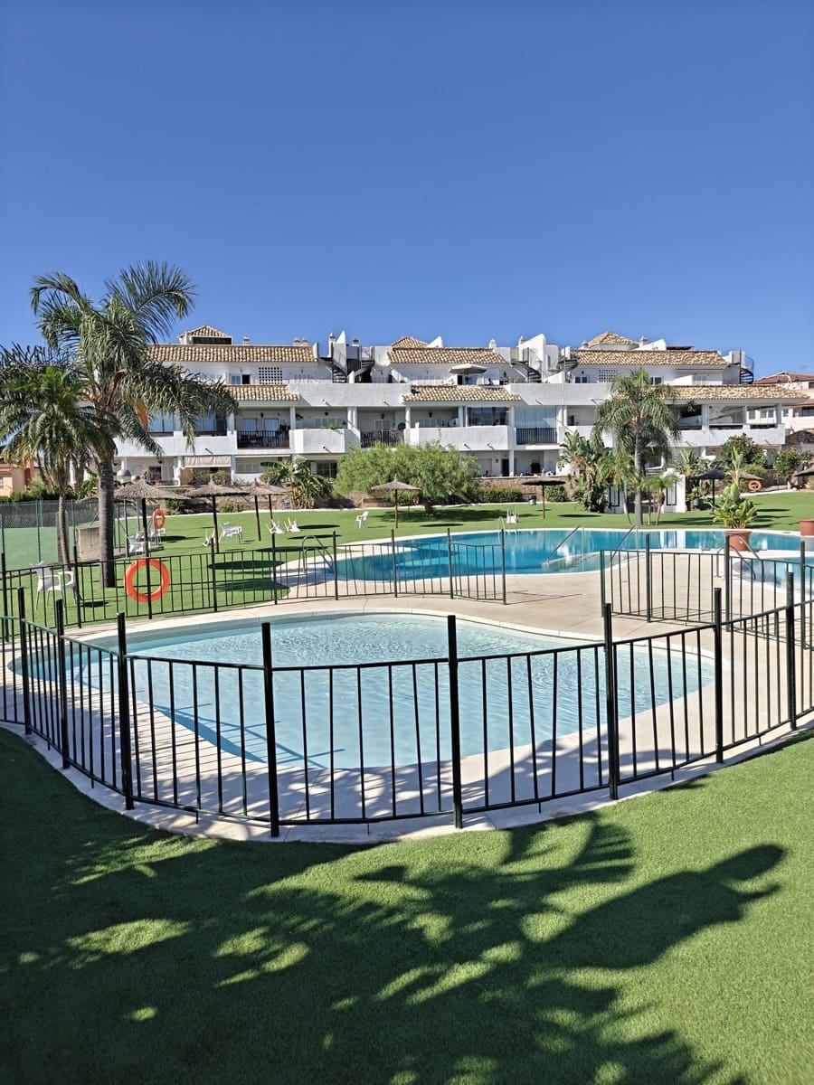 3 bedroom Penthouse for sale in Benalmadena Costa - € 675,000 (Ref: 10020558)