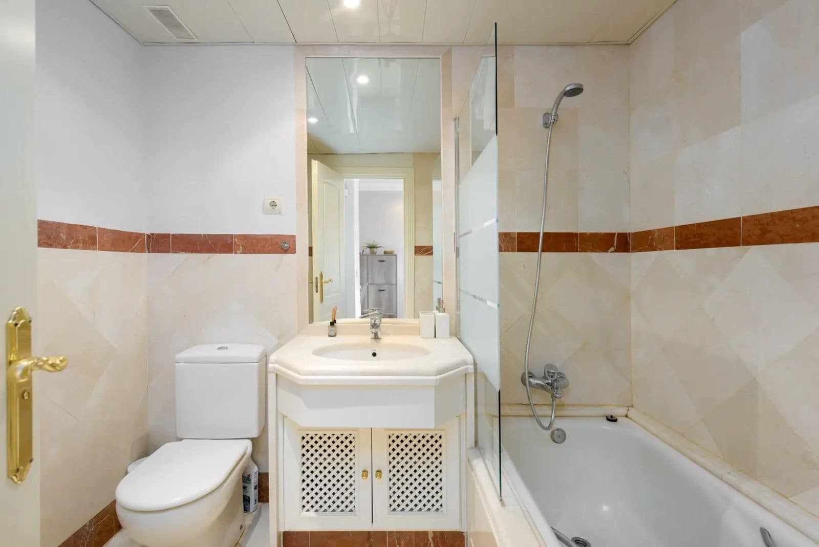 2 slaapkamer Appartement te koop in Elviria - € 549.000 (Ref: 10020564)