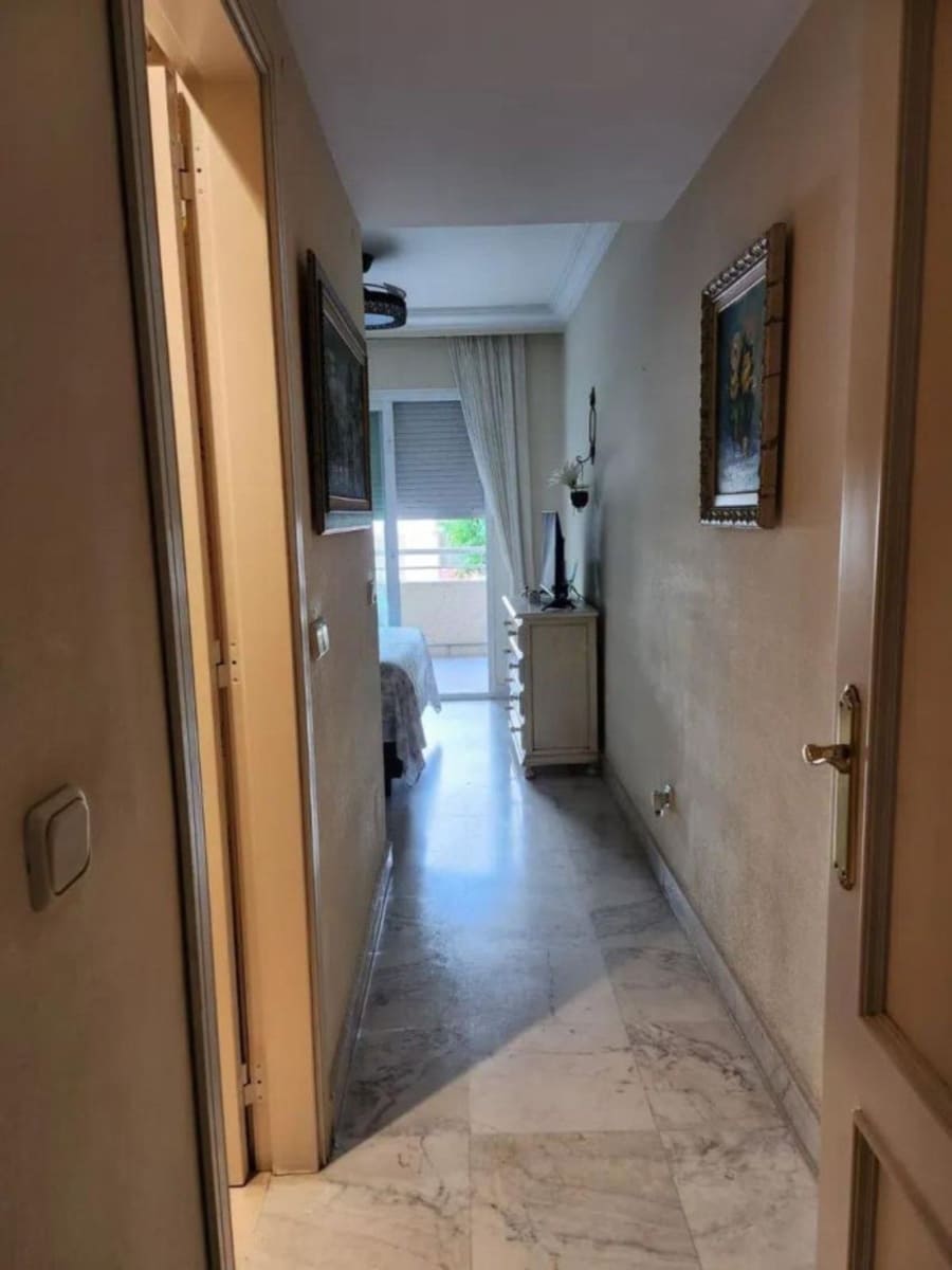 2 soveværelse Lejlighed til salg i Puerto Banus - € 640.000 (Ref: 10020565)