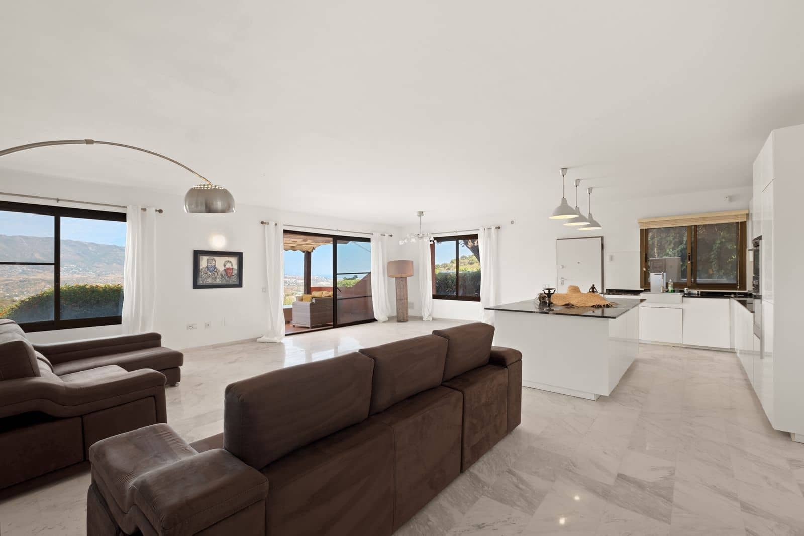 2 bedroom Apartment for sale in La Mairena - € 495,000 (Ref: 10020566)