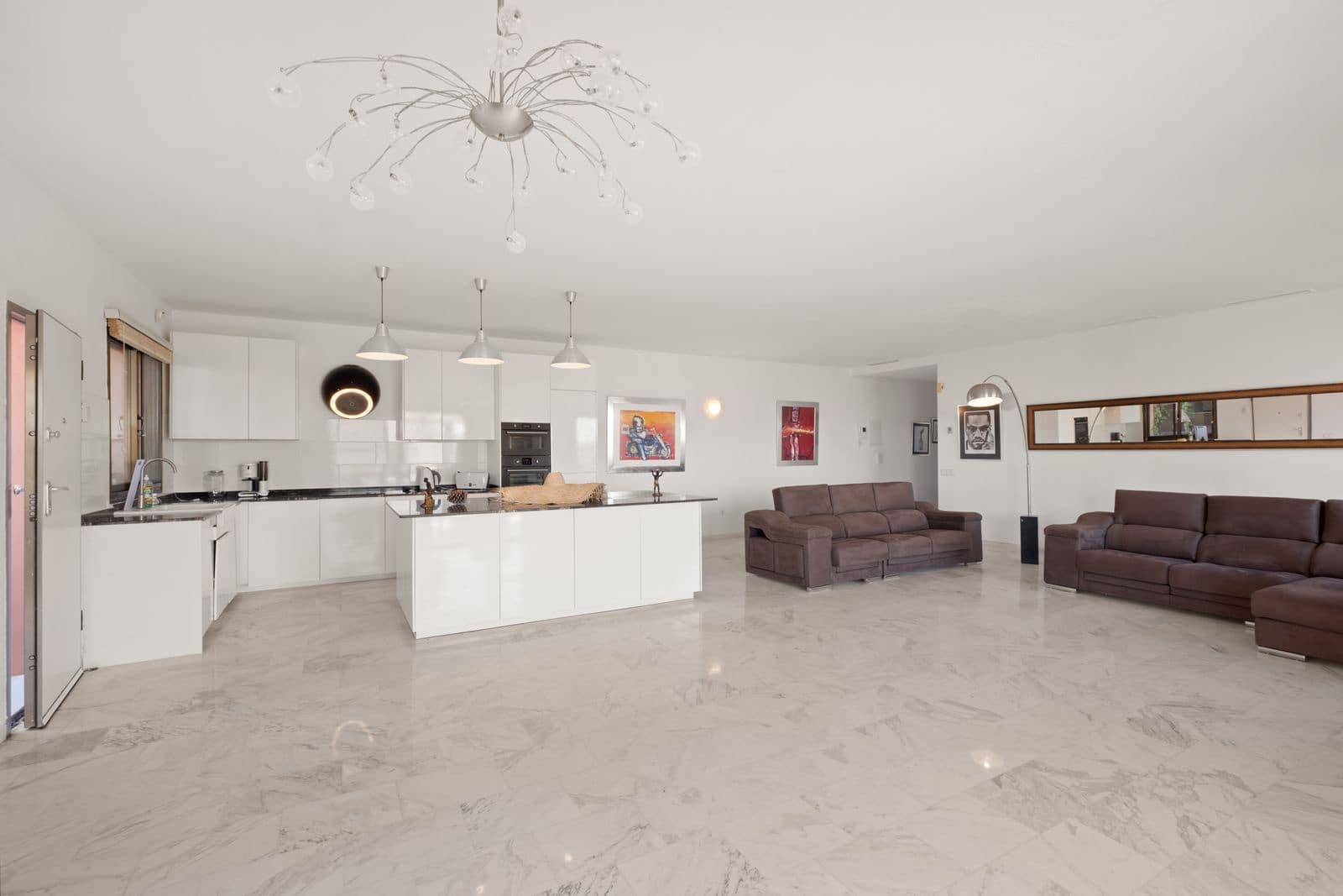 2 bedroom Apartment for sale in La Mairena - € 495,000 (Ref: 10020566)