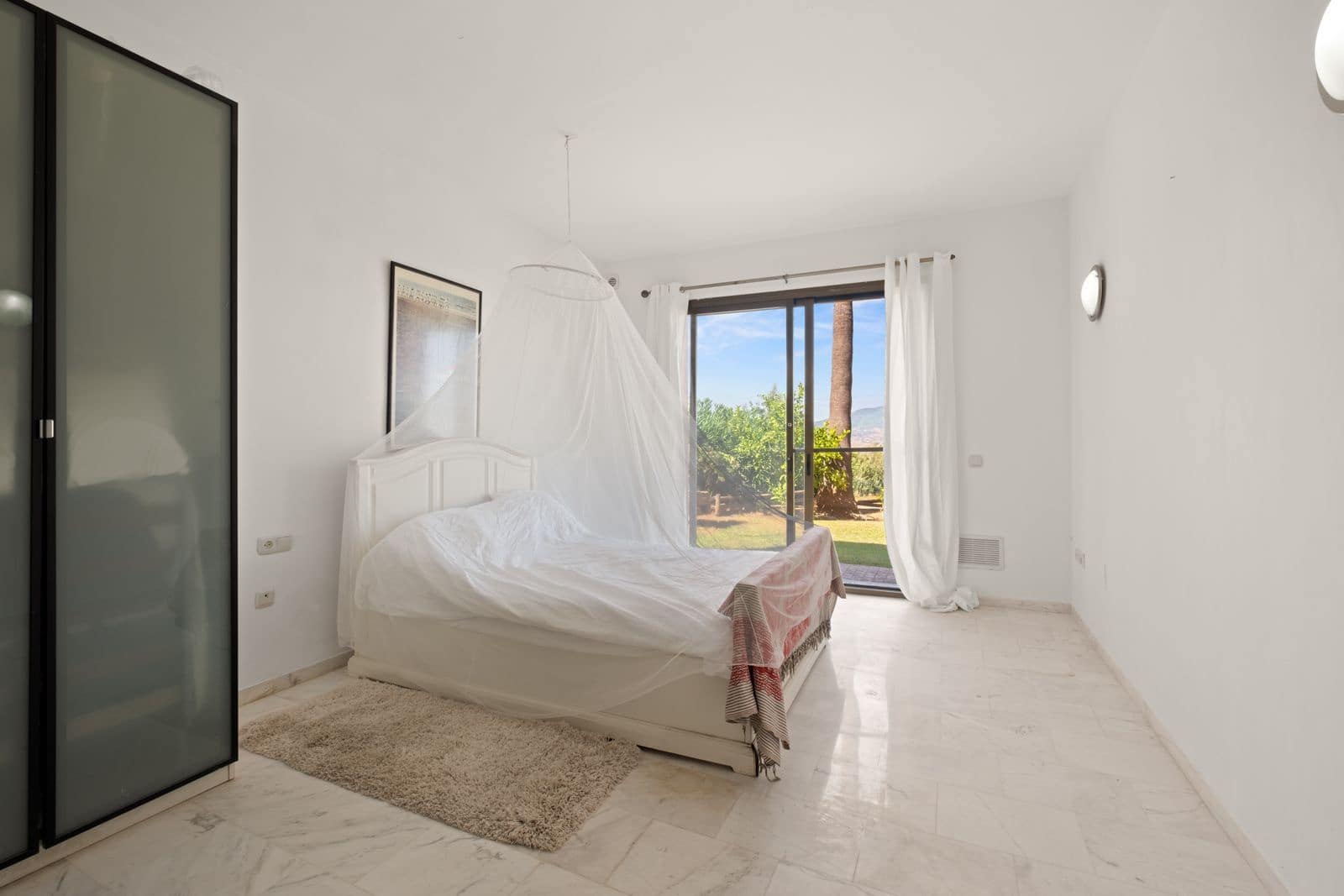 2 bedroom Apartment for sale in La Mairena - € 495,000 (Ref: 10020566)