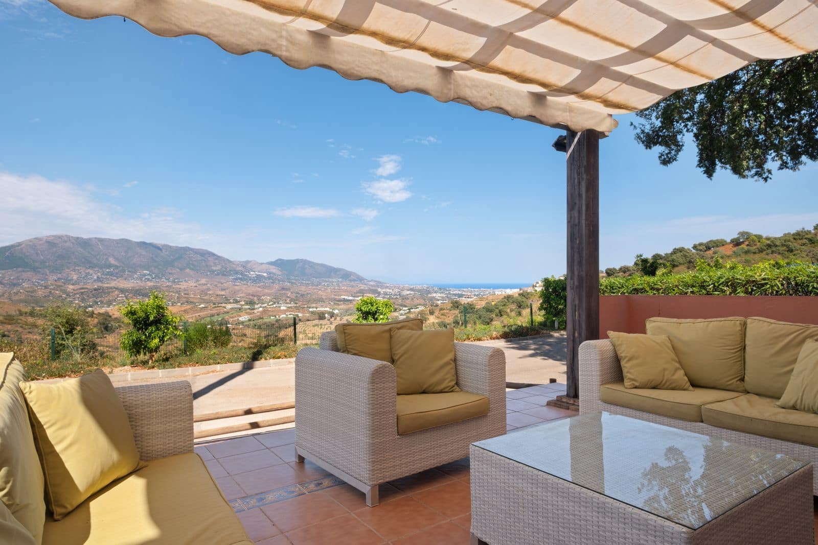 2 bedroom Apartment for sale in La Mairena - € 495,000 (Ref: 10020566)