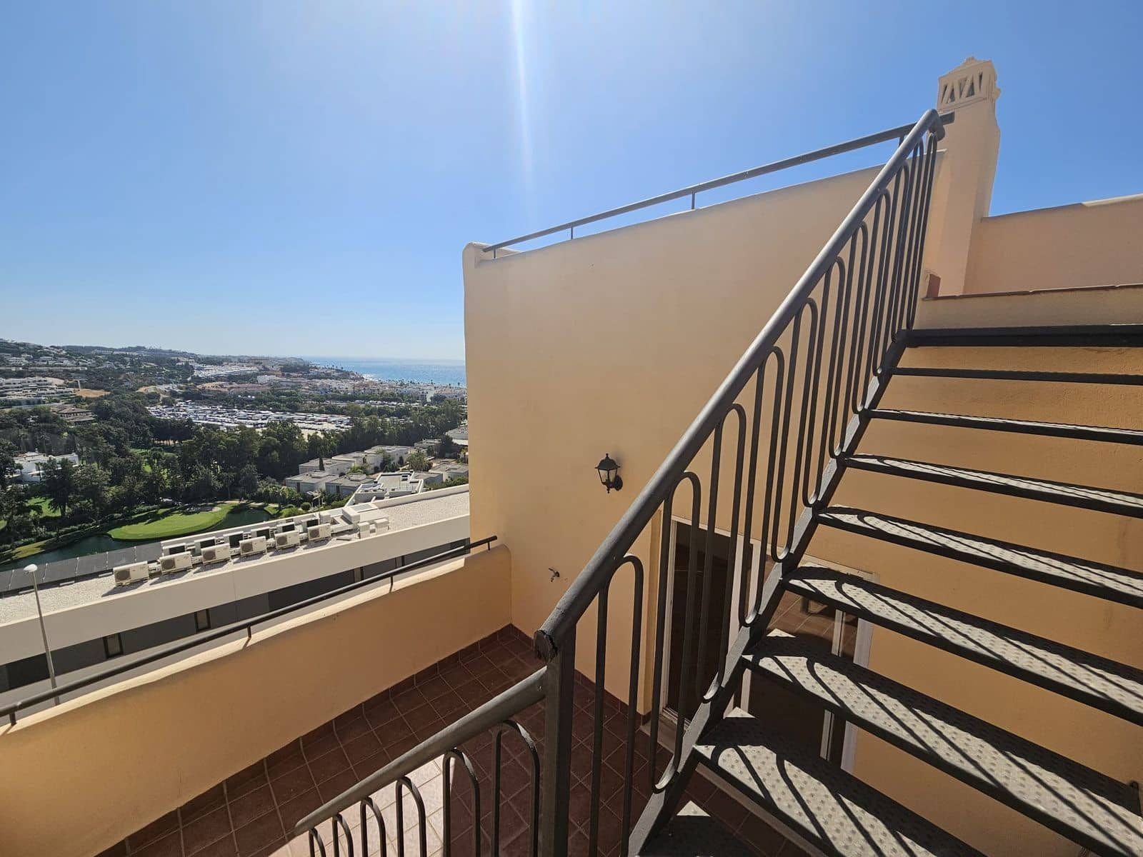 4 slaapkamer Huis te koop in La Cala de Mijas - € 500.000 (Ref: 10020570)