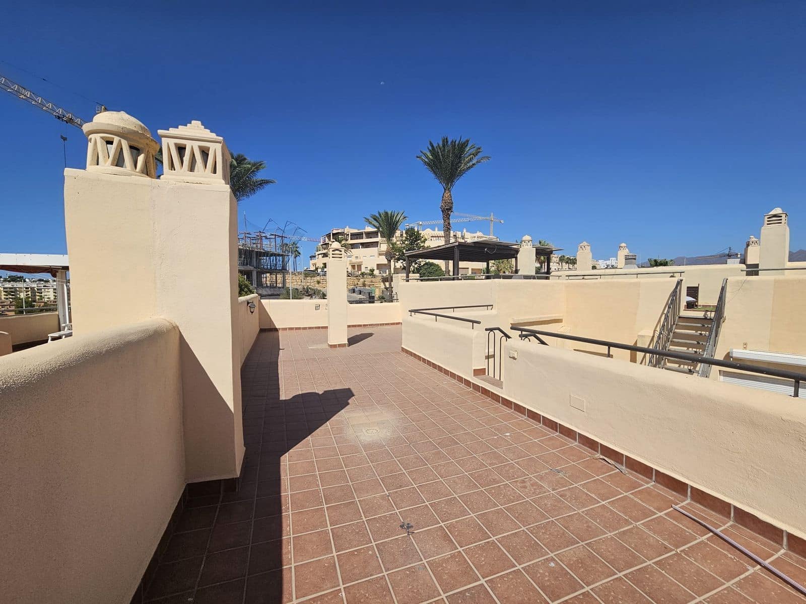 4 slaapkamer Huis te koop in La Cala de Mijas - € 500.000 (Ref: 10020570)