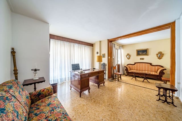 4 quarto Apartamento para venda em La Malagueta, Málaga cidade - 699 000 € (Ref: 10020571)