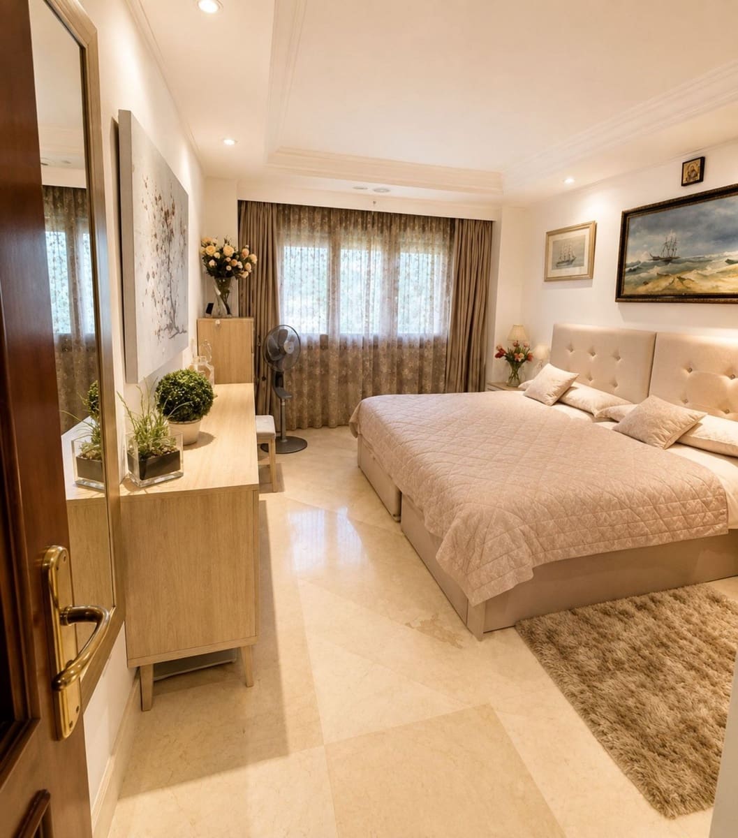 2 Zimmer Apartment zu verkaufen in Estepona - 750.000 € (Ref: 10020573)