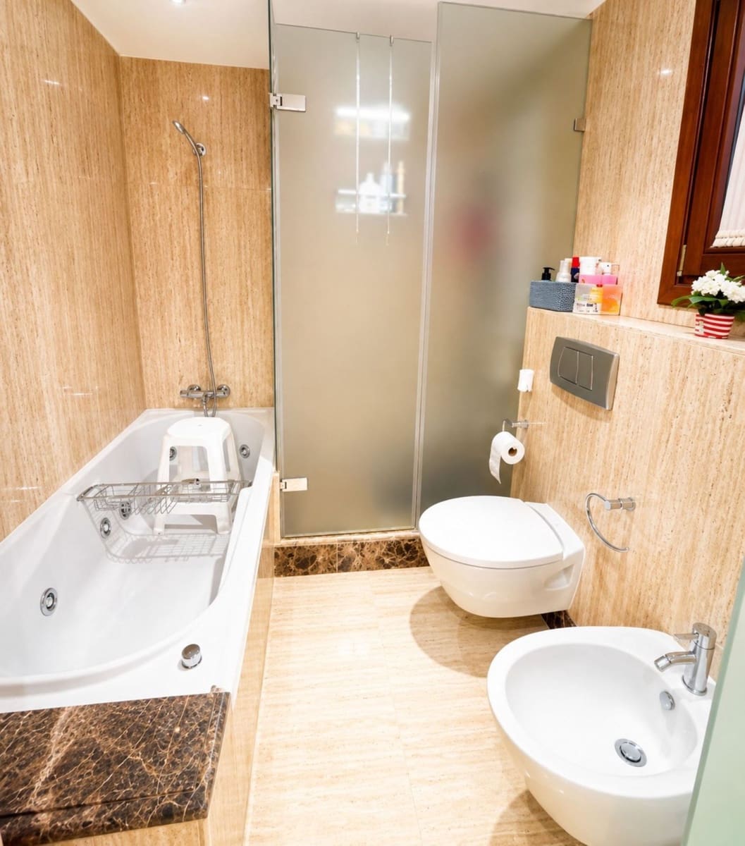 2 Zimmer Apartment zu verkaufen in Estepona - 750.000 € (Ref: 10020573)