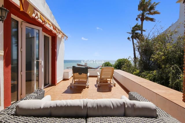 3 sovrum Villa till salu i Bahía Dorada, Estepona - 850 000 € (Ref: 10020575)