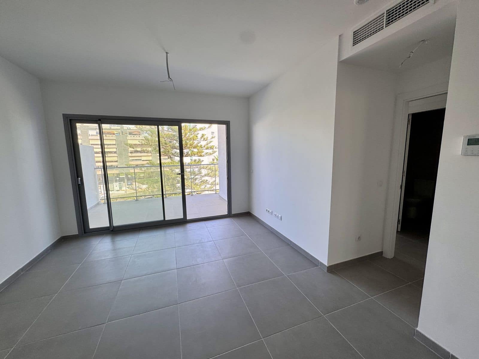 2 bedroom Apartment for sale in Benalmadena Costa - € 699,000 (Ref: 10020576)