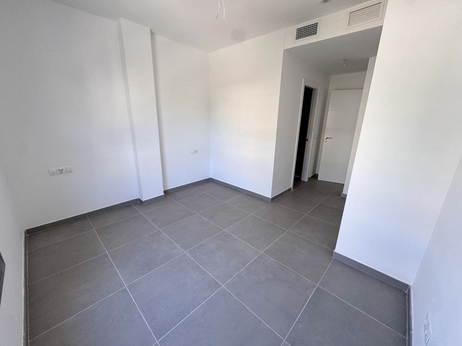 2 bedroom Apartment for sale in Benalmadena Costa - € 699,000 (Ref: 10020576)