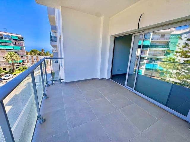 2 bedroom Apartment for sale in Benalmadena Costa, Benalmádena - € 699,000 (Ref: 10020576)
