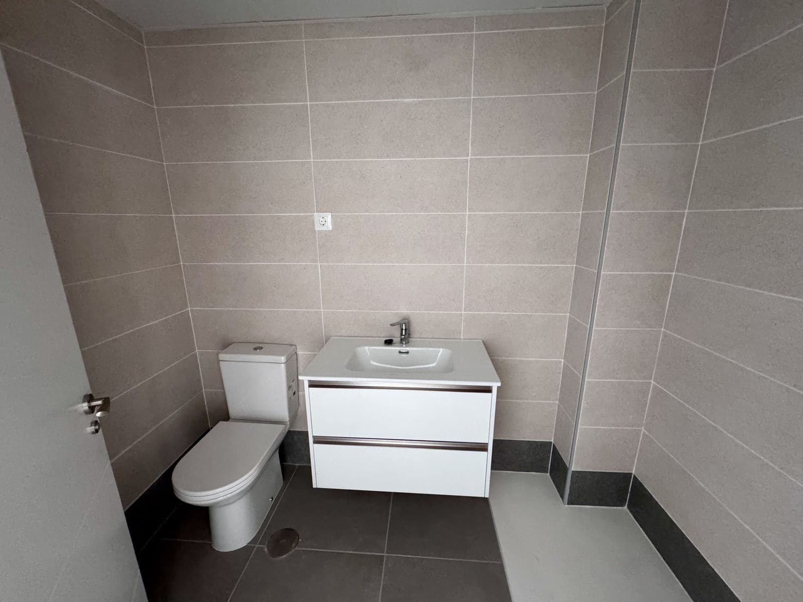 2 bedroom Apartment for sale in Benalmadena Costa - € 699,000 (Ref: 10020576)