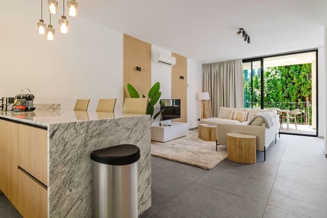 3 makuuhuone Omakotitalo myytävänä paikassa Aloha Golf, Marbella - 735 000 € (Ref: 10020578)