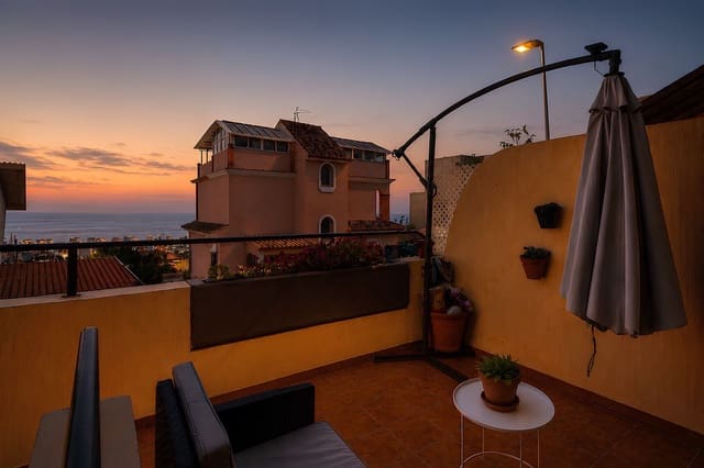 4 bedroom Townhouse for sale in Benalmádena - € 380,000 (Ref: 10020579)