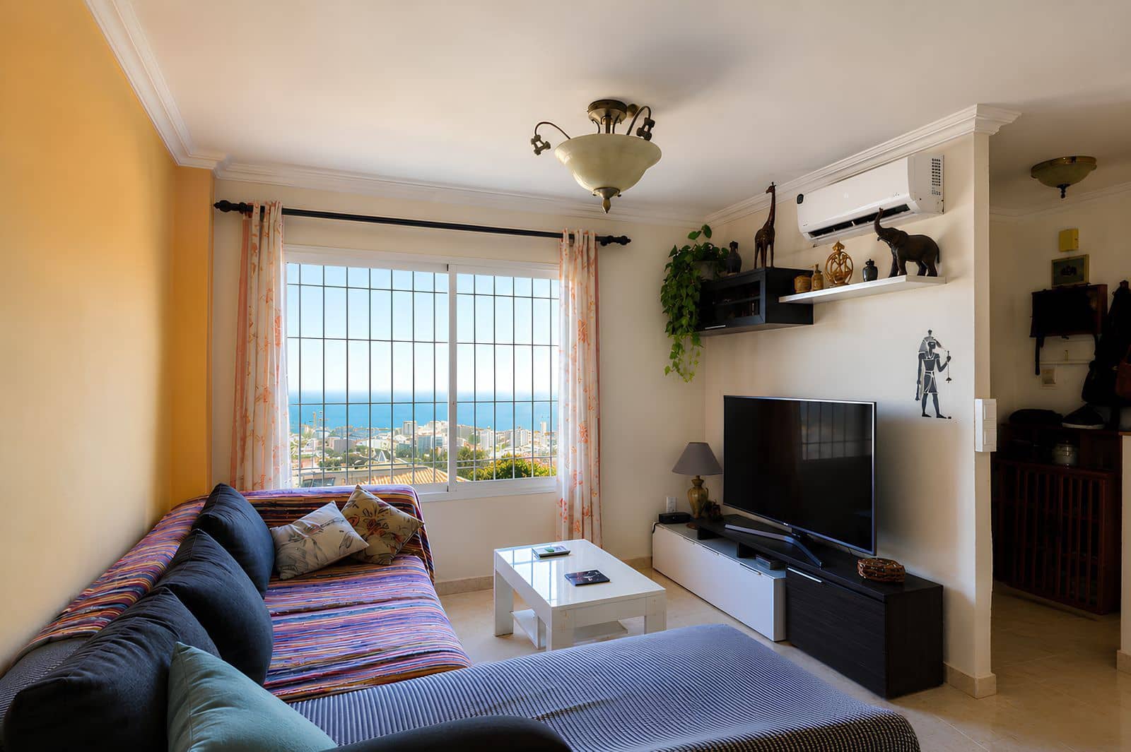 4 bedroom Townhouse for sale in Benalmadena - € 380,000 (Ref: 10020579)