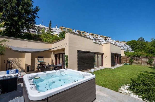 Chalet de 3 habitaciones en Benahavís en venta - 495.000 € (Ref: 10020581)