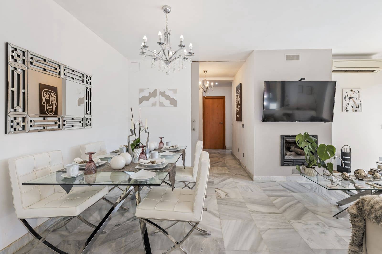 Chalet de 3 habitaciones en Benahavís en venta - 495.000 € (Ref: 10020581)