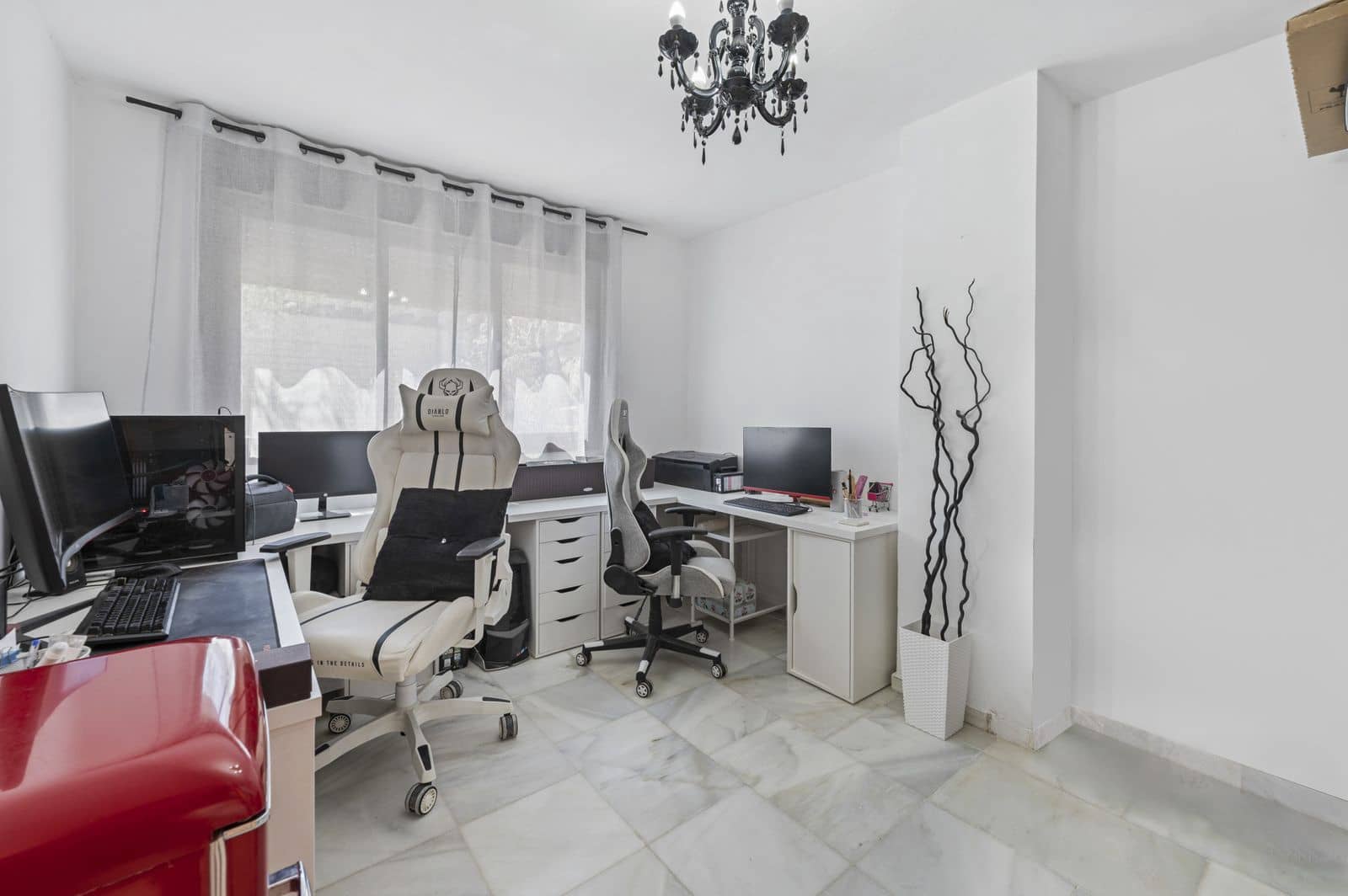 Chalet de 3 habitaciones en Benahavís en venta - 495.000 € (Ref: 10020581)