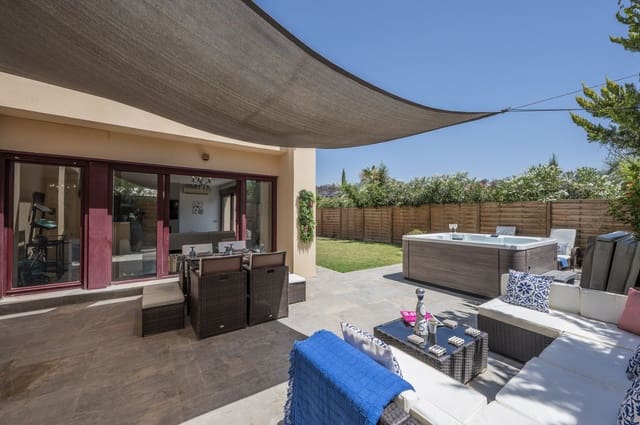Chalet de 3 habitaciones en Benahavís en venta - 495.000 € (Ref: 10020581)