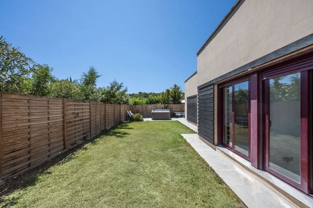 Chalet de 3 habitaciones en Benahavís en venta - 495.000 € (Ref: 10020581)