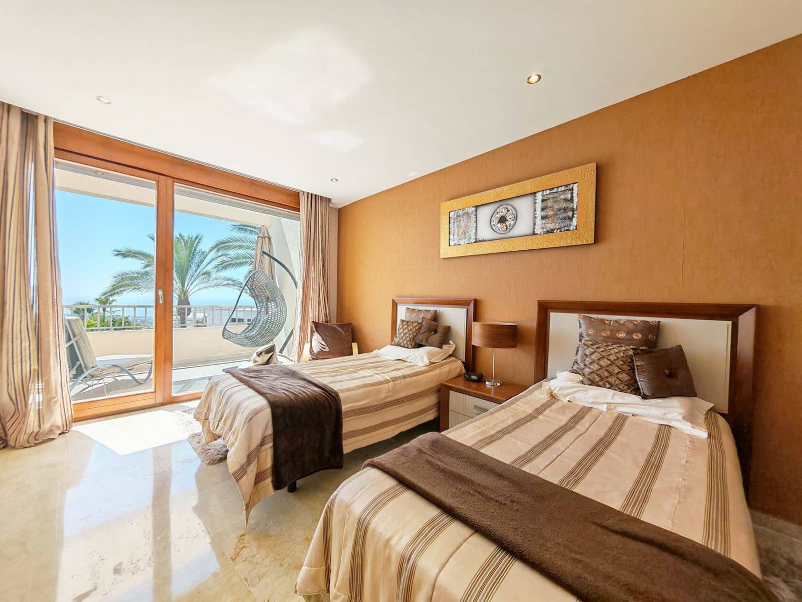 3 quarto Apartamento para venda em Los Monteros - 515 000 € (Ref: 10020584)