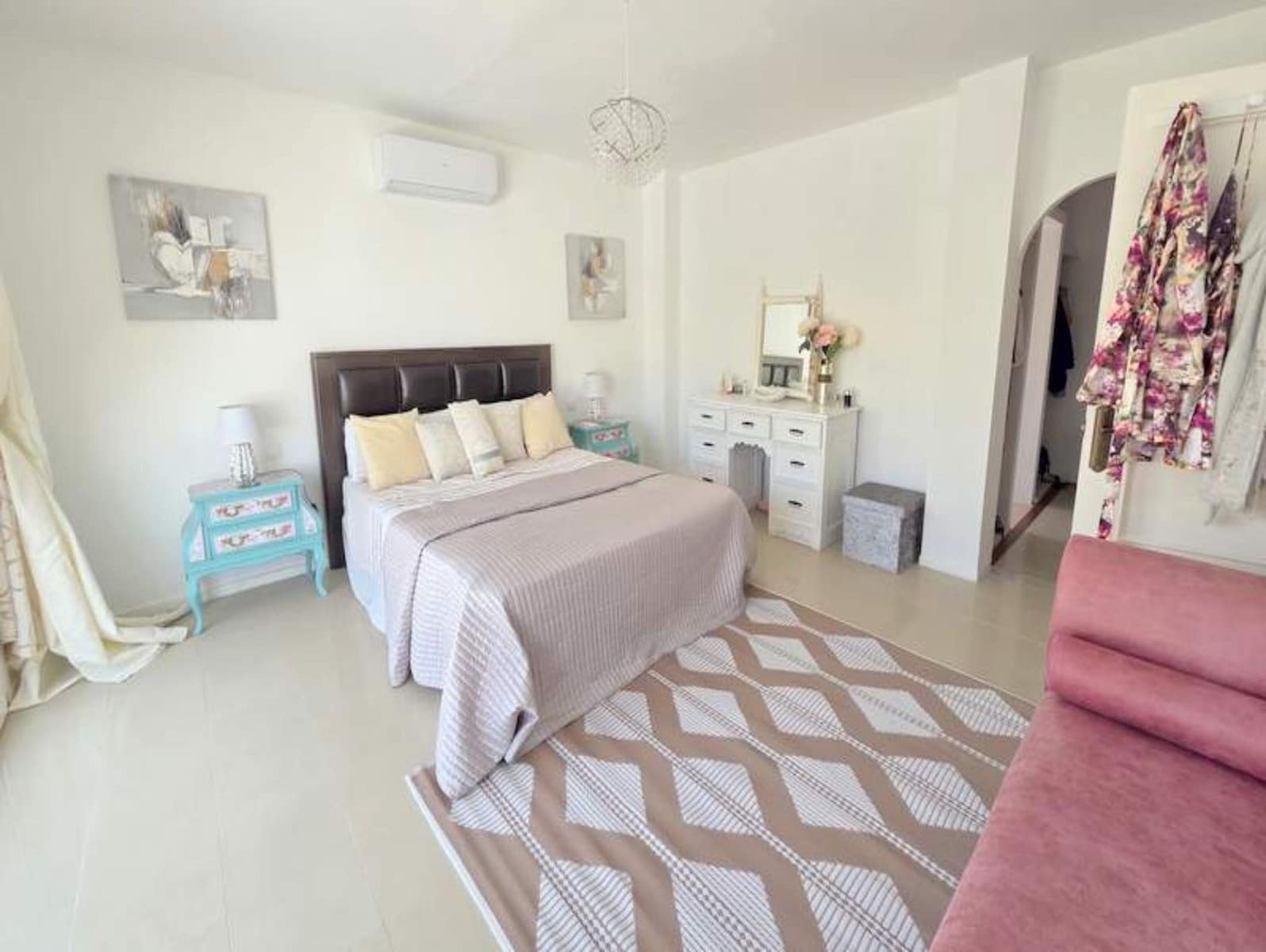 5 bedroom Villa for sale in Manilva - € 595,000 (Ref: 10020586)