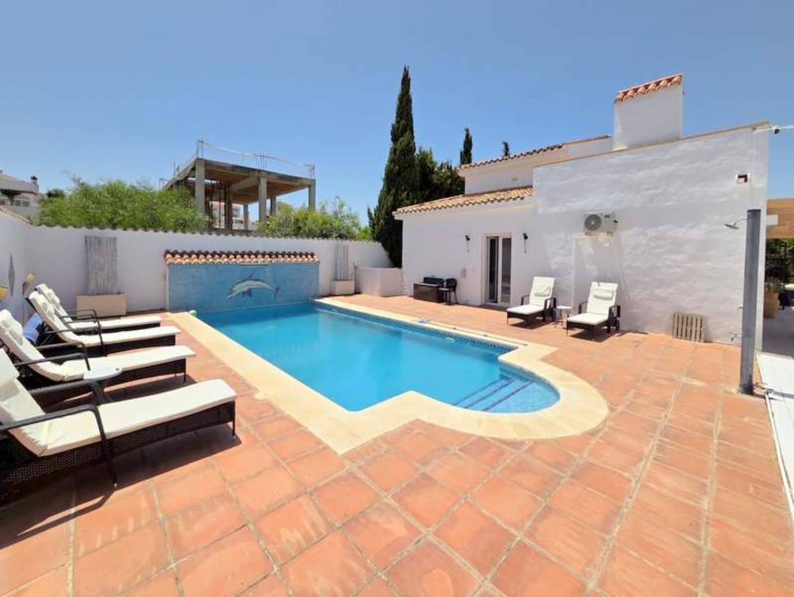 5 bedroom Villa for sale in Manilva - € 595,000 (Ref: 10020586)