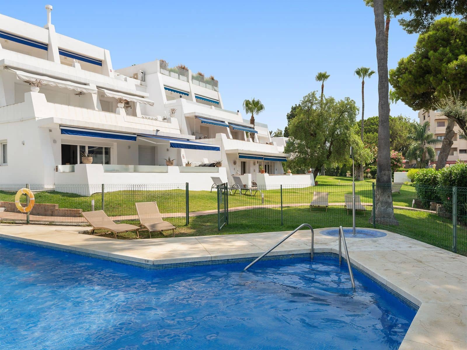 3 Zimmer Apartment zu verkaufen in Nueva Andalucia - 630.000 € (Ref: 10020590)
