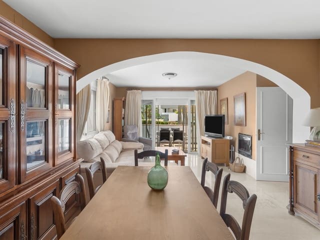 3 Zimmer Apartment zu verkaufen in Nueva Andalucia, Marbella - 630.000 € (Ref: 10020590)